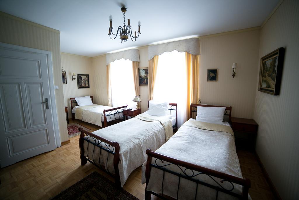 Dworek Ojca Mateusza Sandomierz Exterior foto